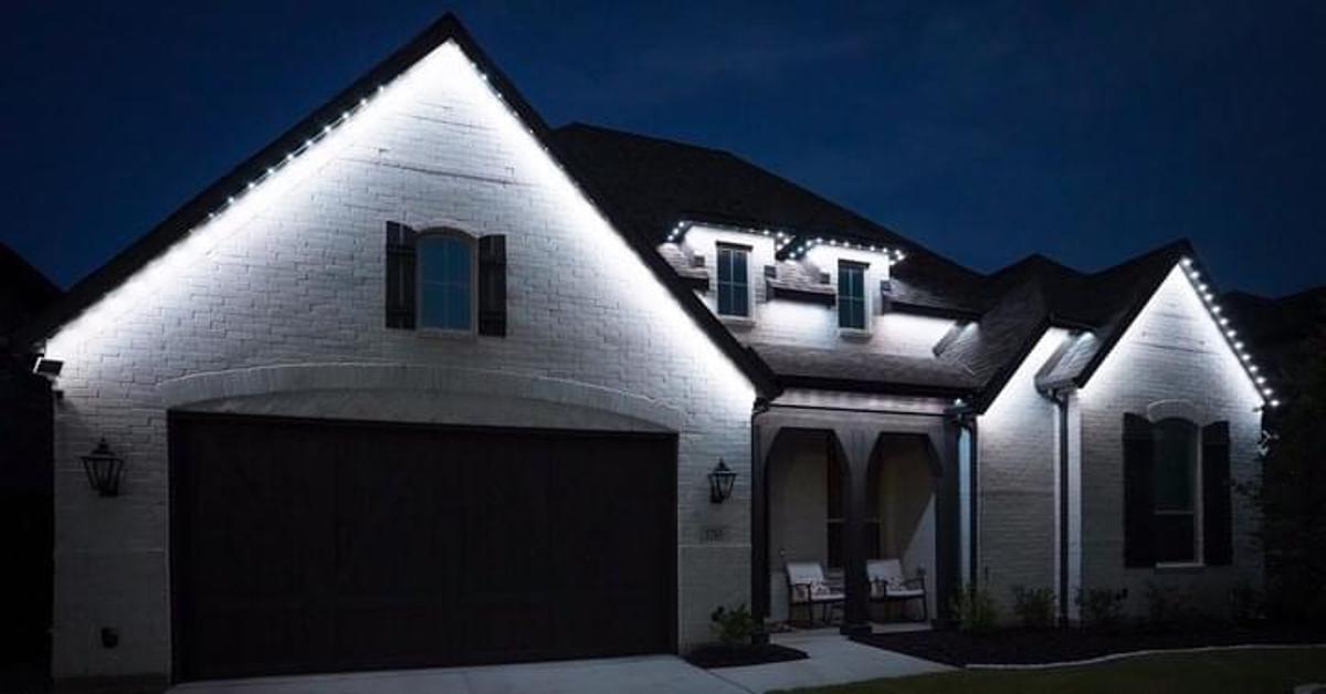 Modern White LED Lighting on Residential Exterior – Wesley Chapel